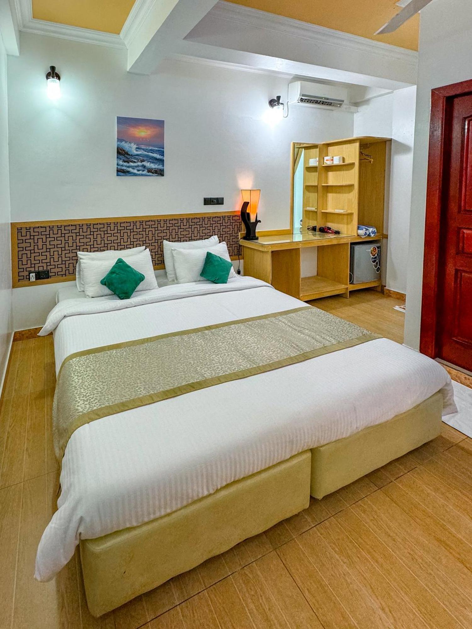 Sevinex Inn Feridhoo Ngoại thất bức ảnh